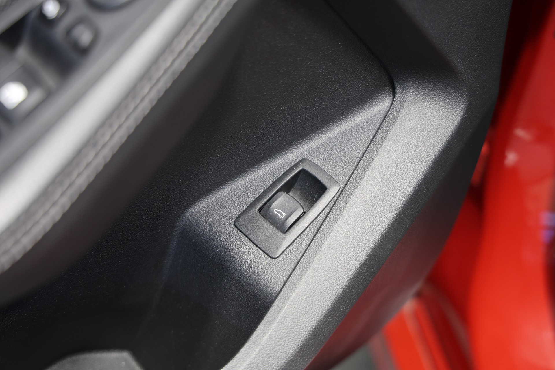 BMW M135i xDrive Steptronic *Vollausstattung*-image-24