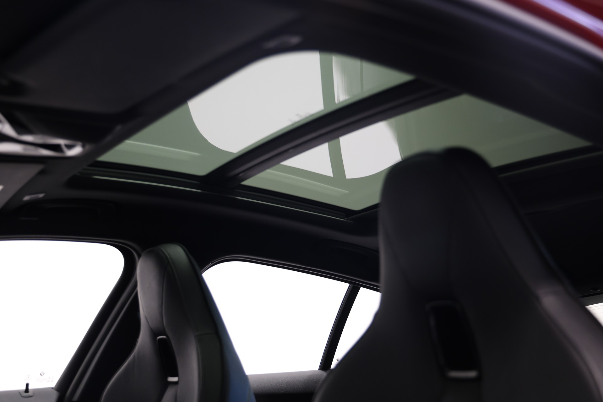 BMW M135i xDrive Steptronic *Vollausstattung*-image-19