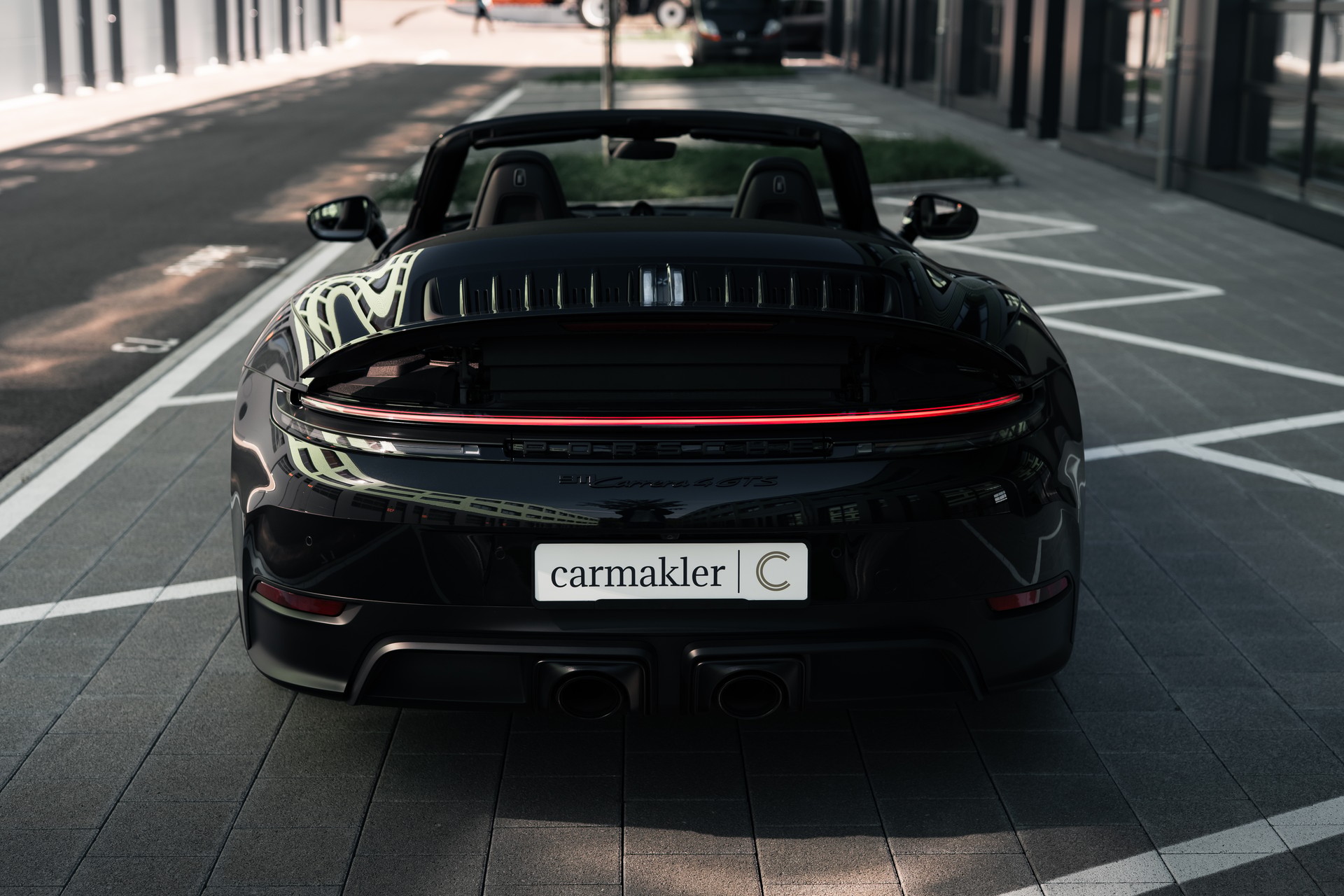 PORSCHE 911 Carrera 4 Cabriolet GTS PDK-image-10