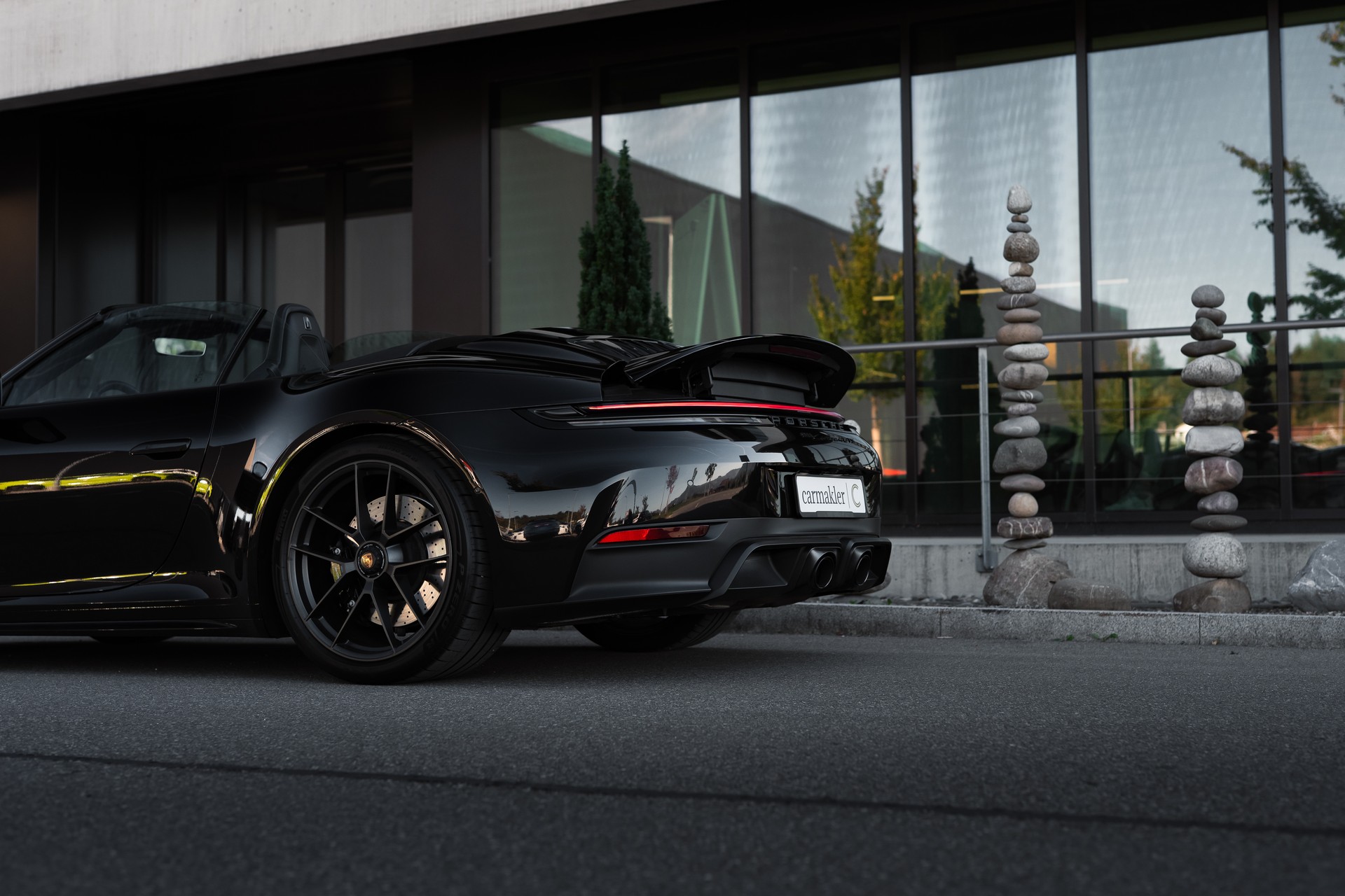 PORSCHE 911 Carrera 4 Cabriolet GTS PDK-image-18