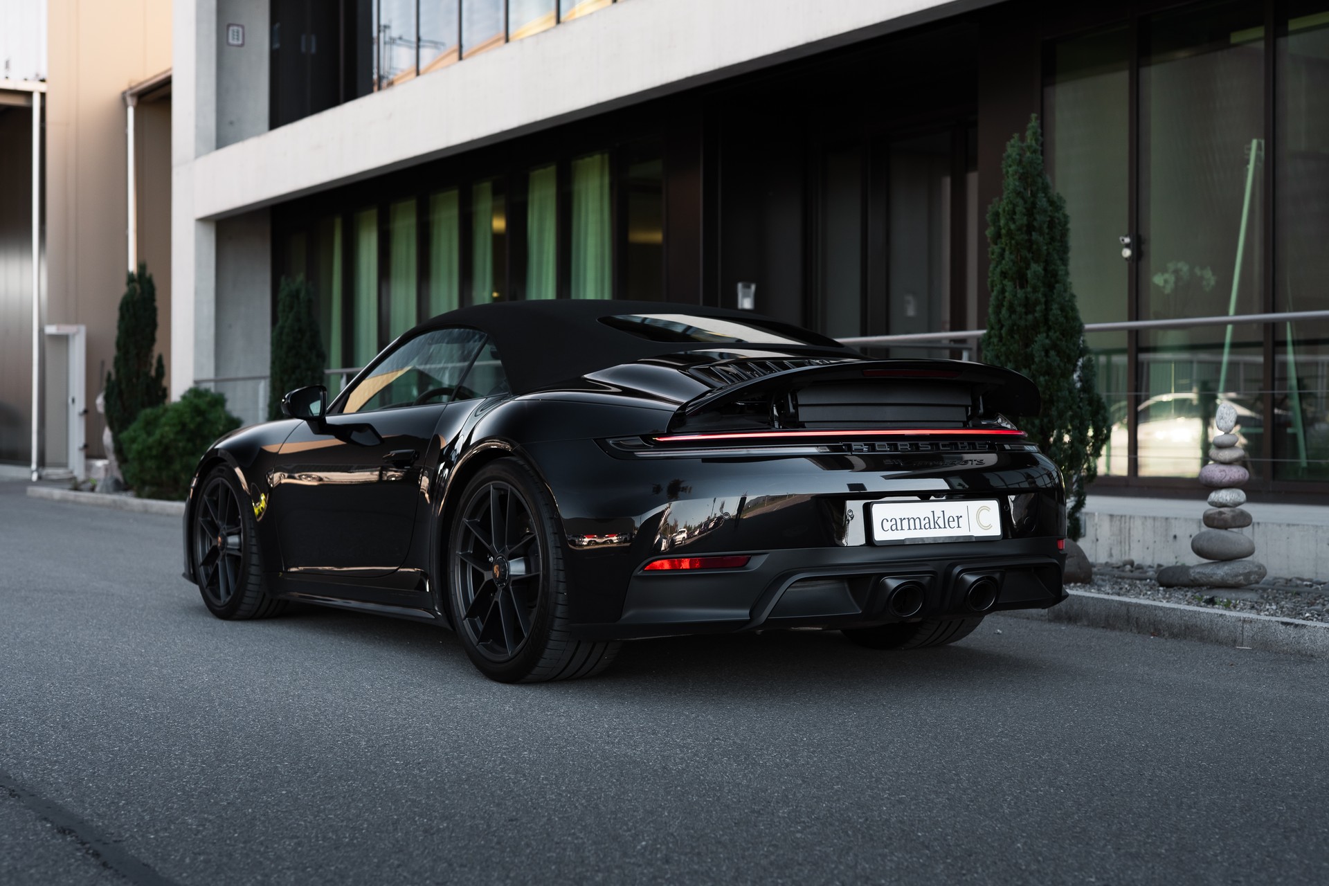 PORSCHE 911 Carrera 4 Cabriolet GTS PDK-image-16