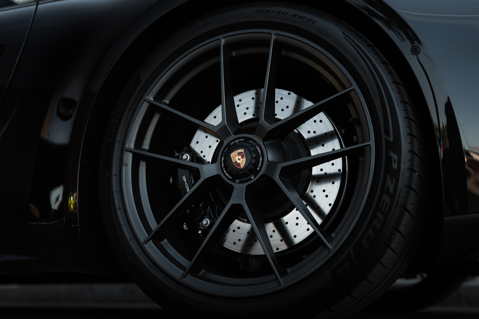 PORSCHE 911 Carrera 4 Cabriolet GTS PDK-image-20