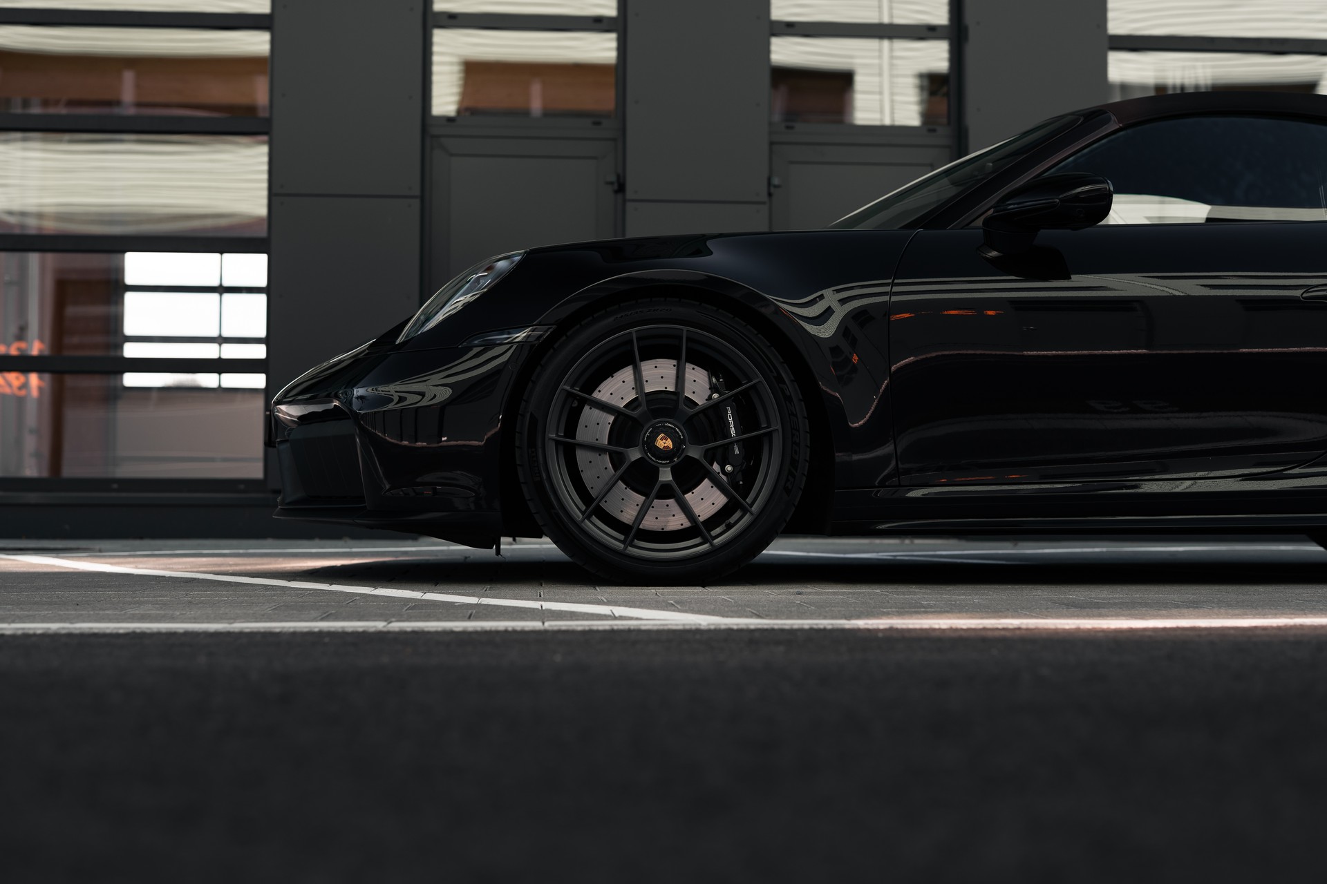 PORSCHE 911 Carrera 4 Cabriolet GTS PDK-image-25