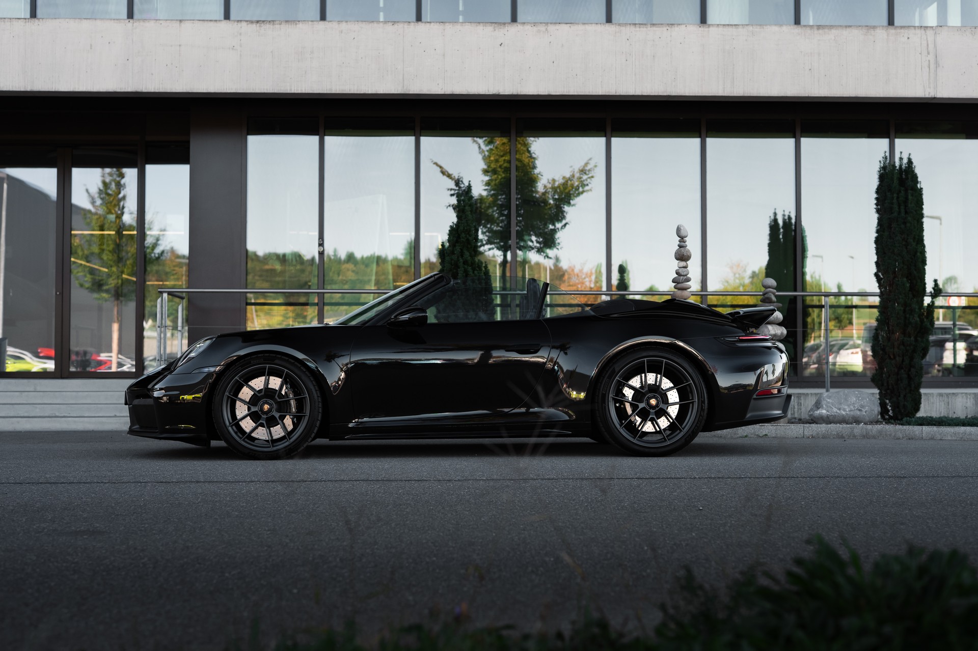 PORSCHE 911 Carrera 4 Cabriolet GTS PDK-image-17