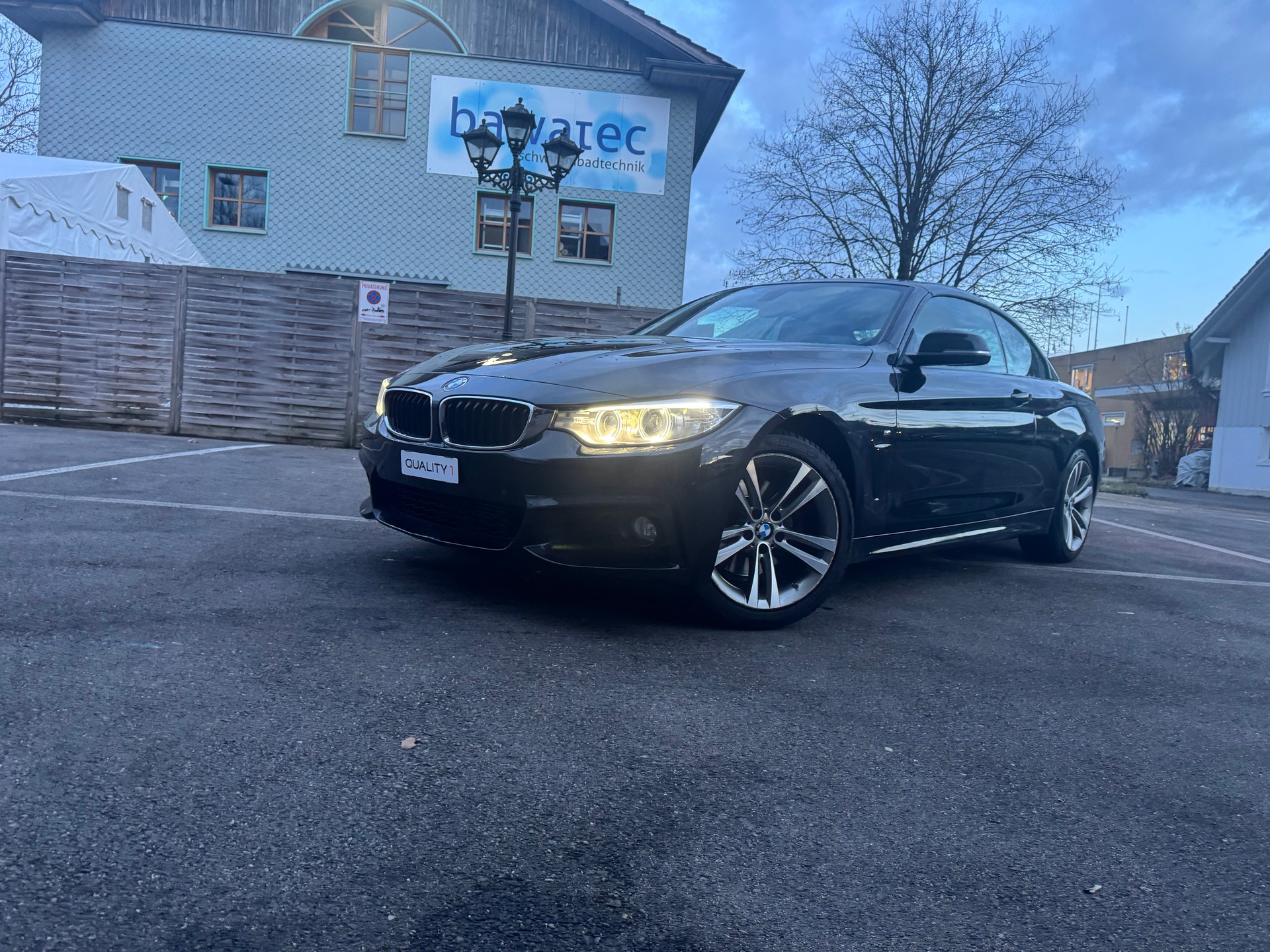 BMW 428i Cabriolet xDrive M-SPORT Steptronic-showroom-element-1