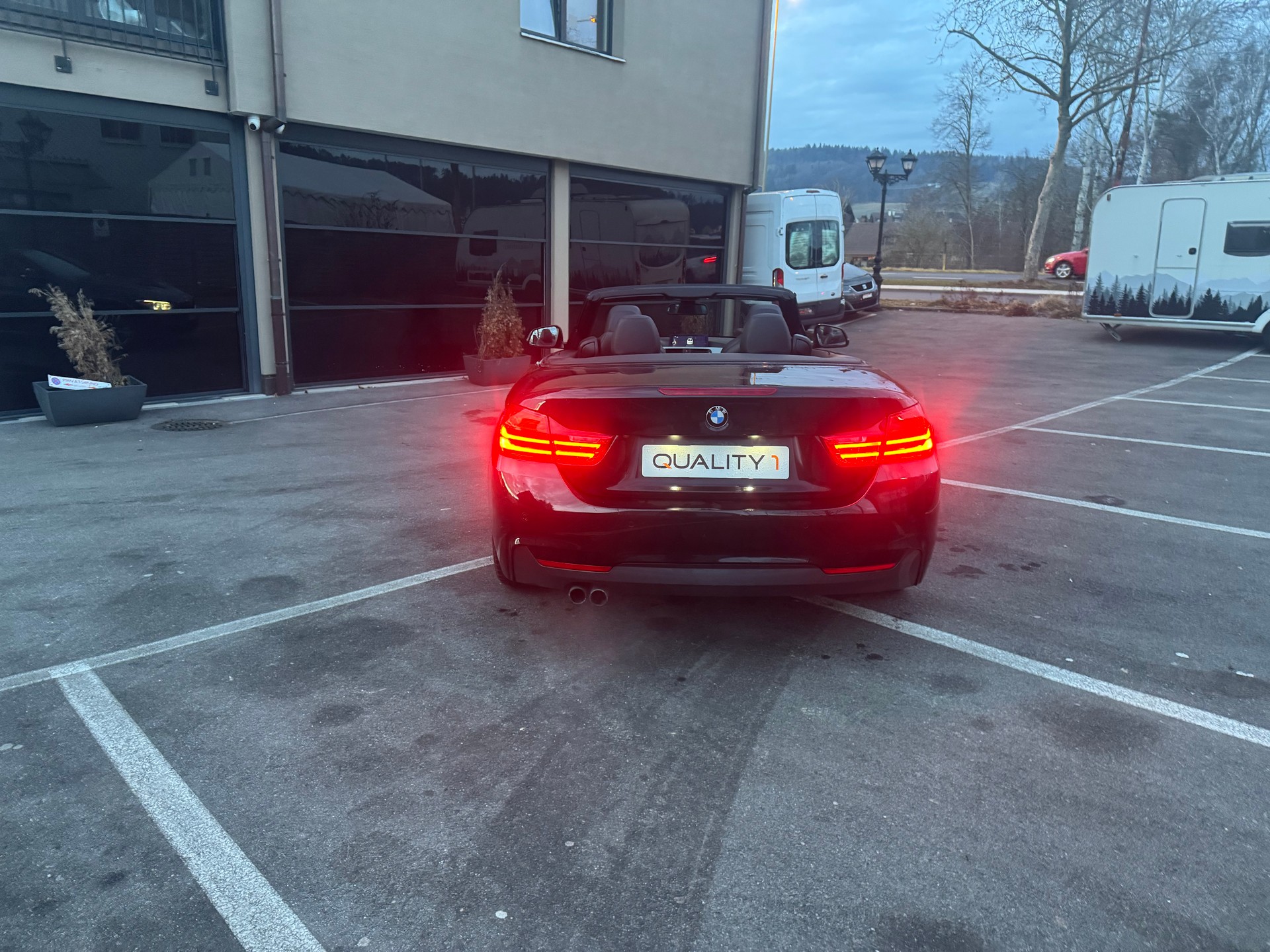 BMW 428i Cabriolet xDrive M-SPORT Steptronic-image-8
