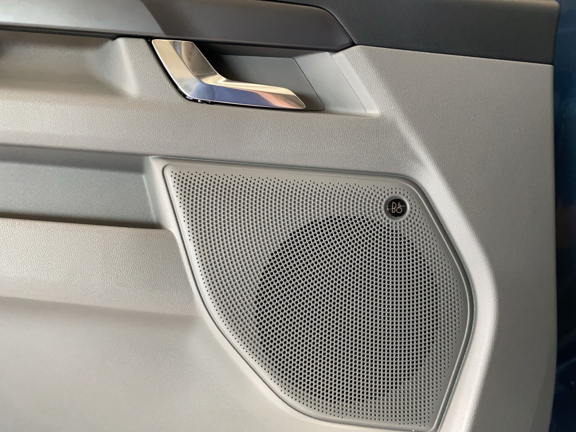FORD Tourneo Bus 340 L1H1 PHEV TitaniumX-image-14