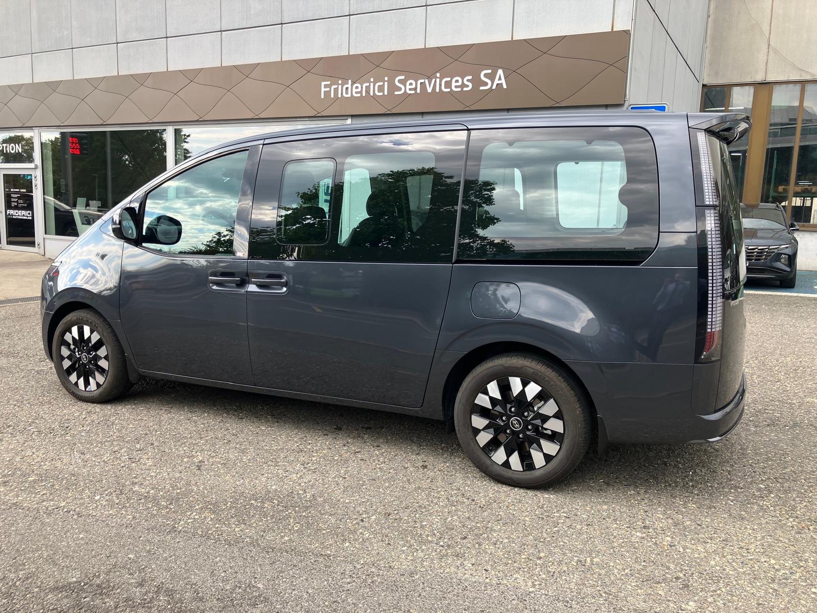 HYUNDAI Staria Premium 1.6 T-GDi HEV Vertex A-showroom-element-2