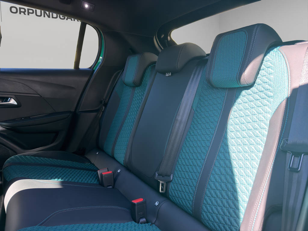 PEUGEOT 208 1.2 Hybrid ENVY-image-6