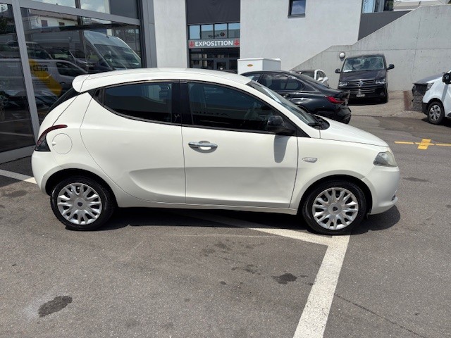LANCIA Ypsilon 0.9 TwinAir Gold S/S-showroom-element-2