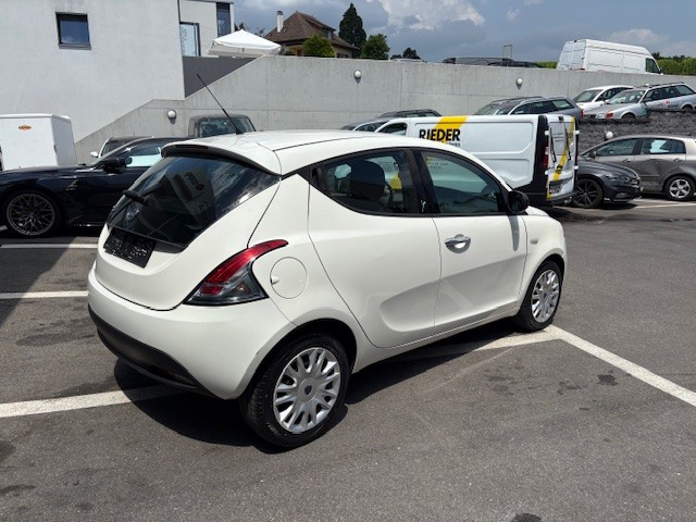 LANCIA Ypsilon 0.9 TwinAir Gold S/S-showroom-element-3