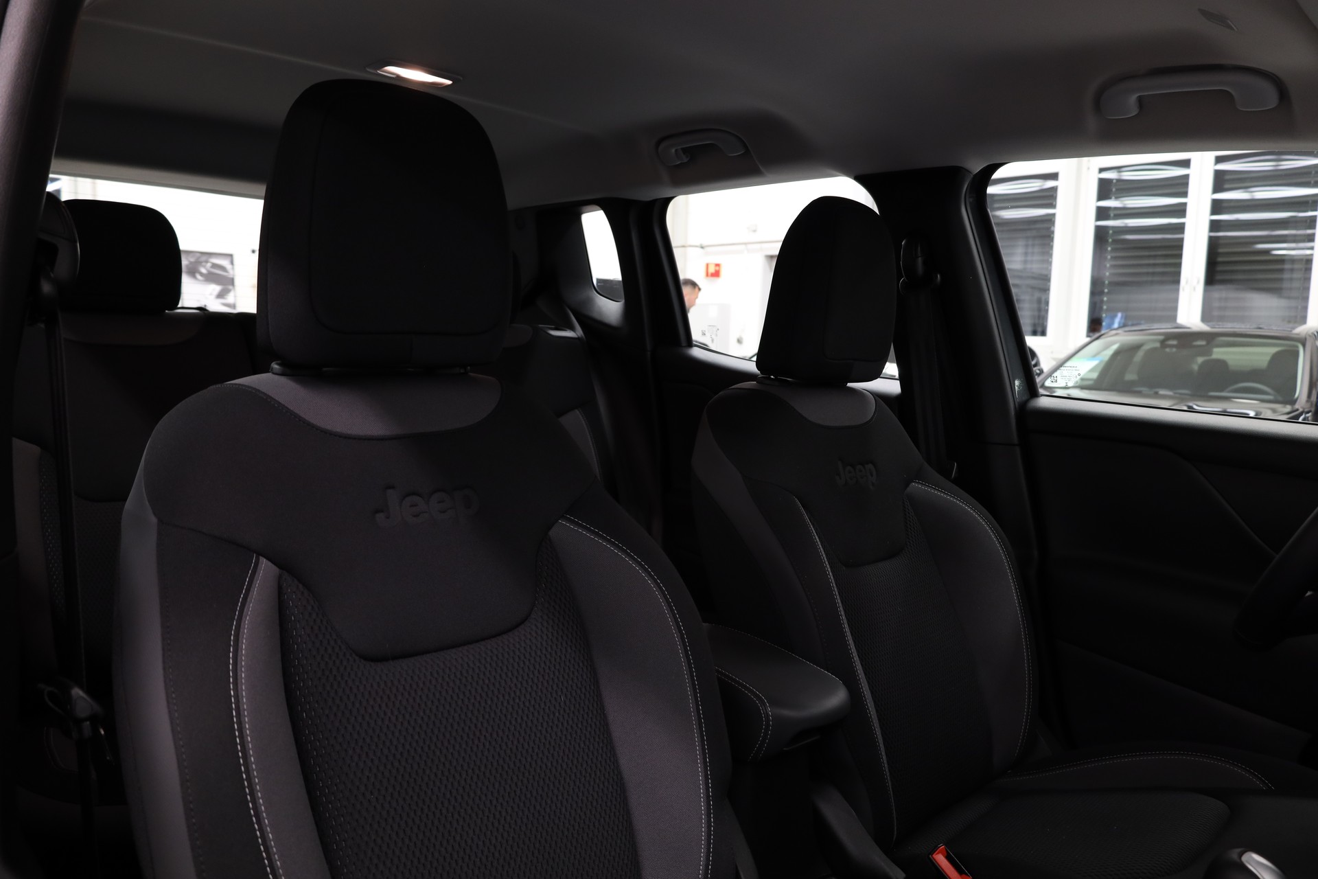 JEEP Renegade 1.3 Swiss Limited 4xe-image-16