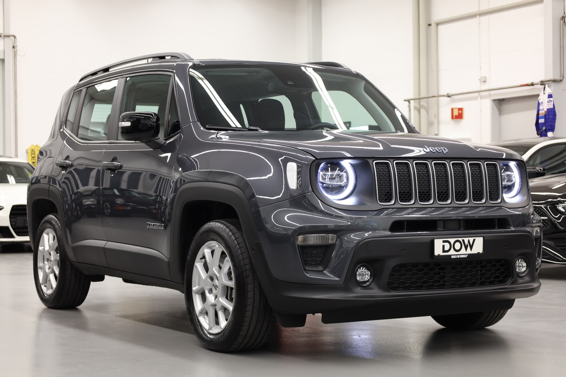 JEEP Renegade 1.3 Swiss Limited 4xe-showroom-element-2