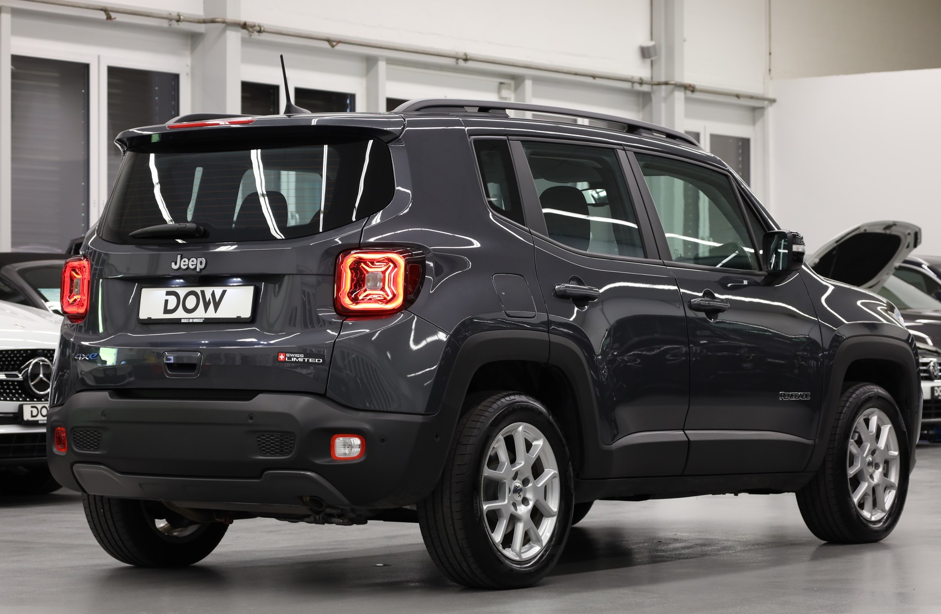 JEEP Renegade 1.3 Swiss Limited 4xe-image-4