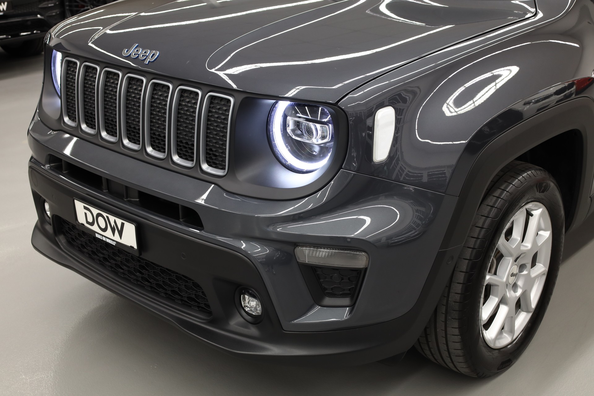 JEEP Renegade 1.3 Swiss Limited 4xe-showroom-element-3