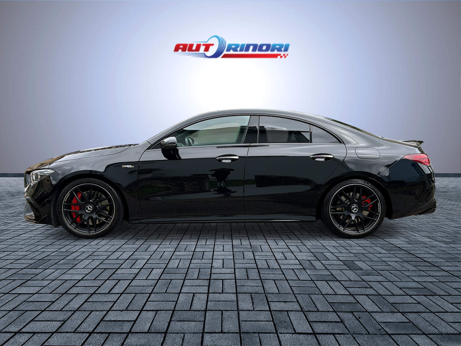 MERCEDES-BENZ CLA 45 S AMG 4Matic+ 8G-DCT-showroom-element-3