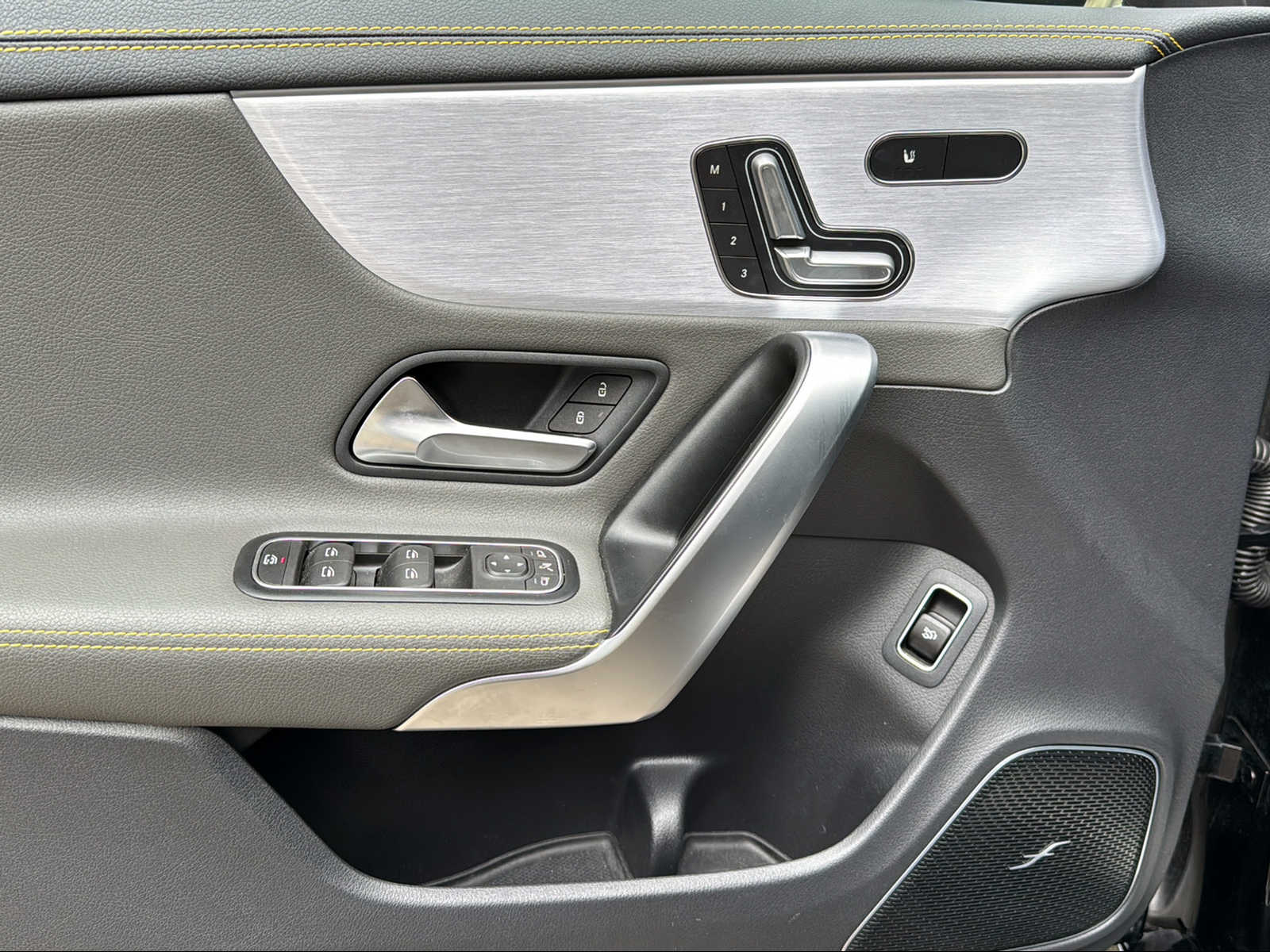 MERCEDES-BENZ CLA 45 S AMG 4Matic+ 8G-DCT-image-17