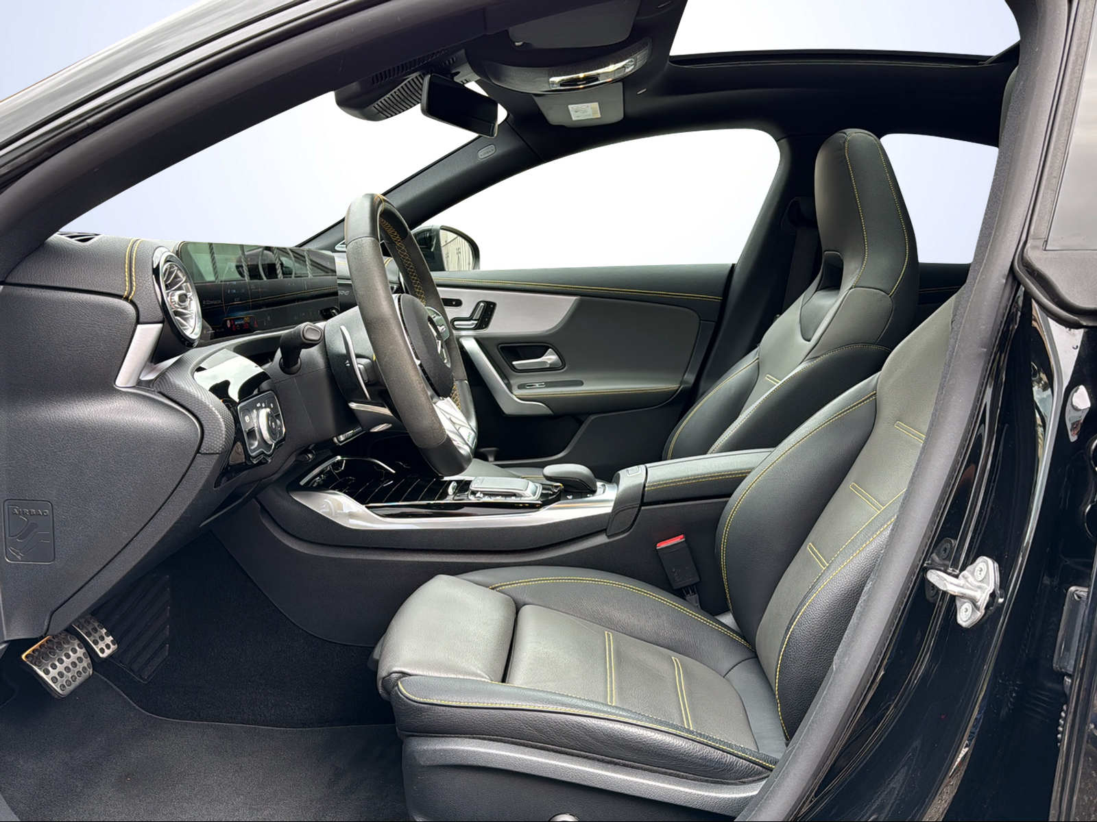 MERCEDES-BENZ CLA 45 S AMG 4Matic+ 8G-DCT-image-9