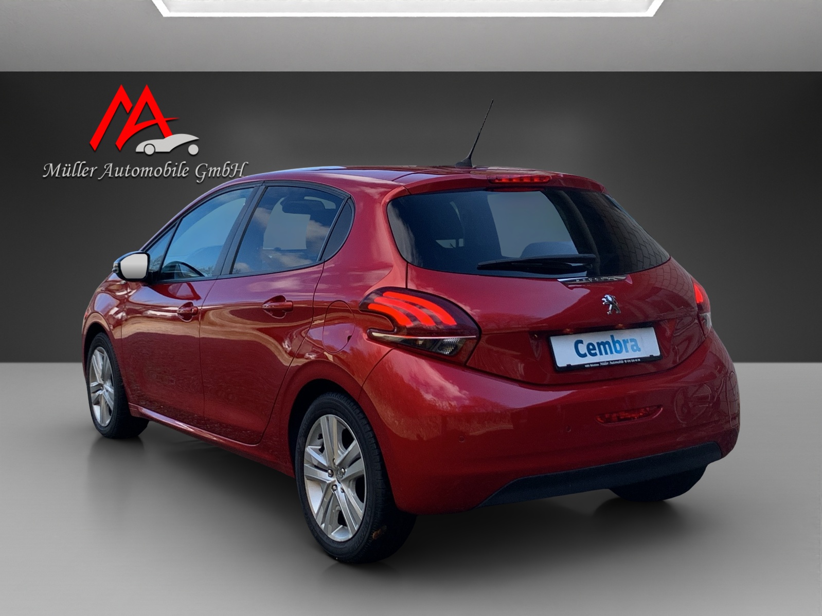 PEUGEOT 208 1.2 PureTech Signature-image-6