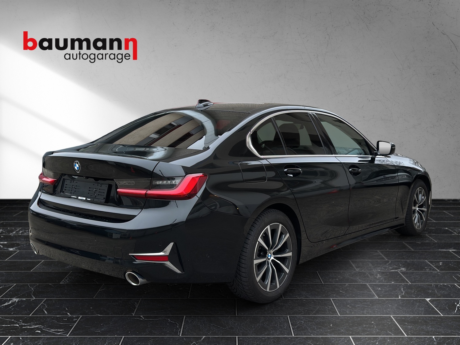 BMW 320i Steptronic Luxury Line-showroom-element-2