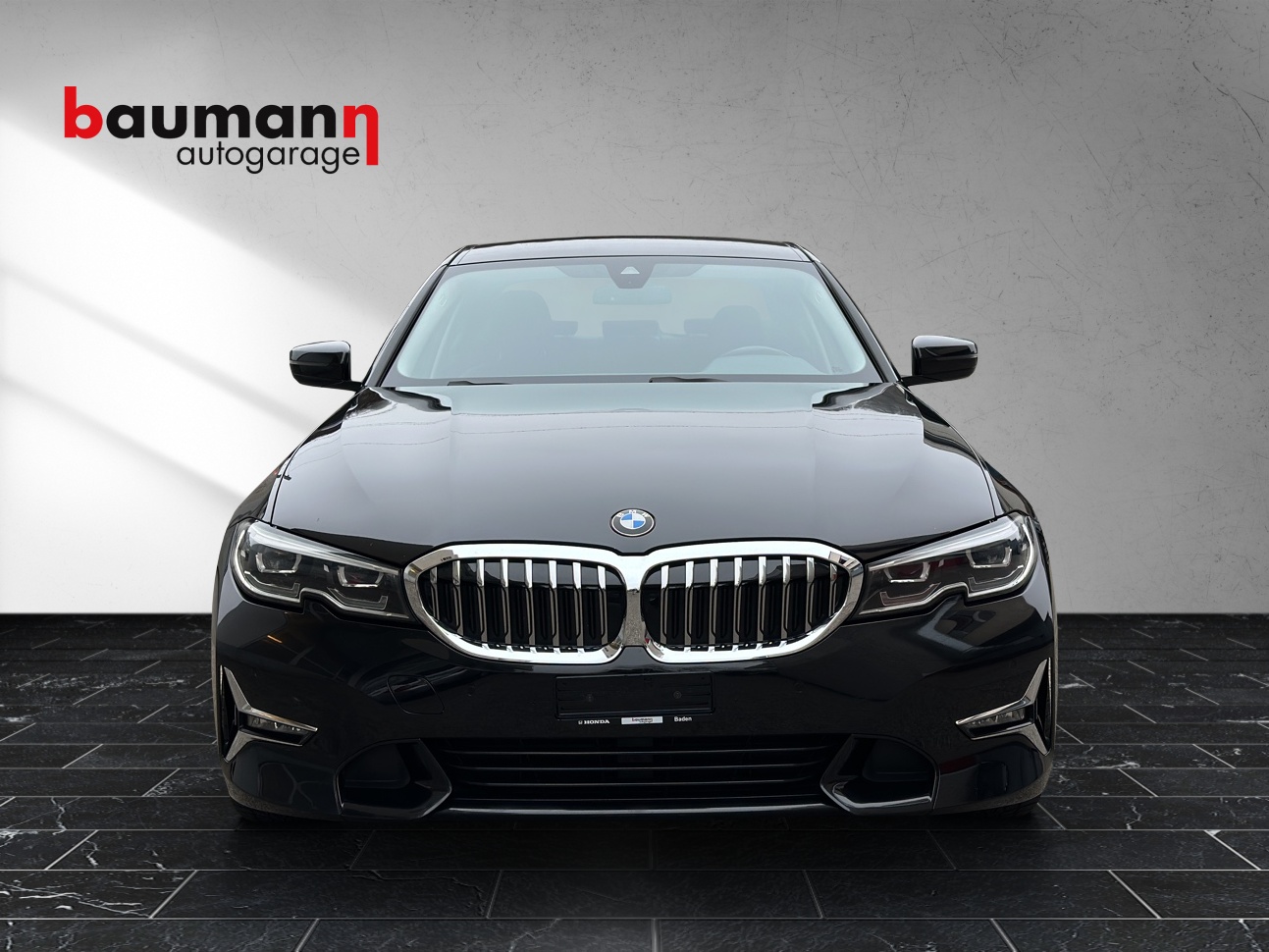 BMW 320i Steptronic Luxury Line-image-5