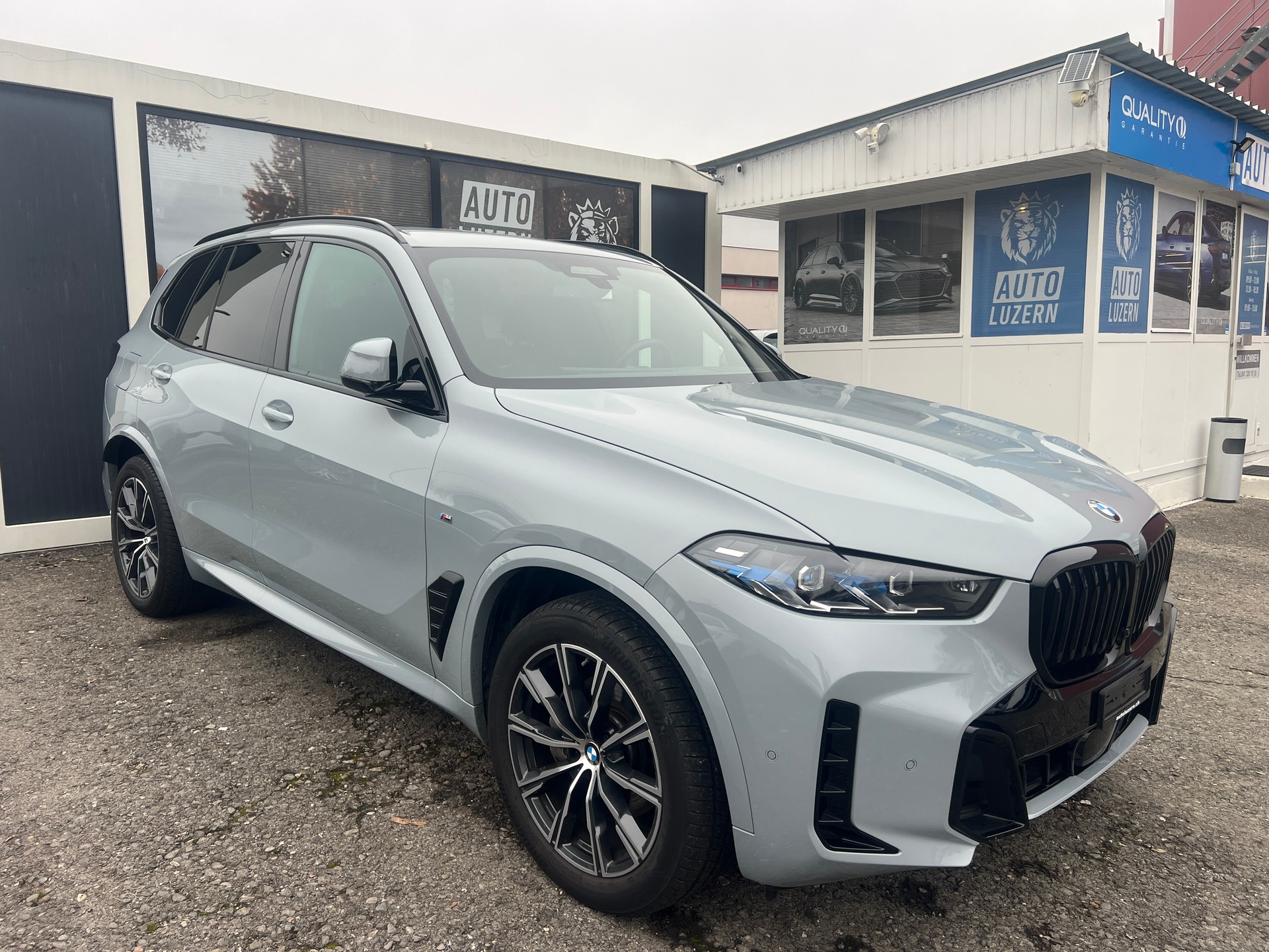 BMW X5 xDrive 48V 30d M Sport Steptronic-showroom-element-2