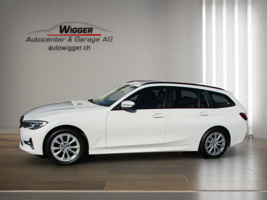 BMW 320d xDrive 48V Touring-showroom-element-1