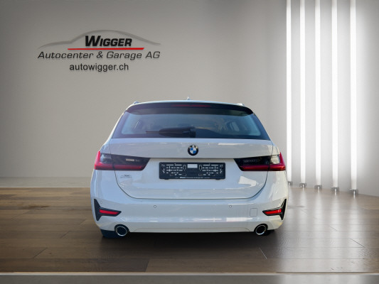 BMW 320d xDrive 48V Touring-image-3