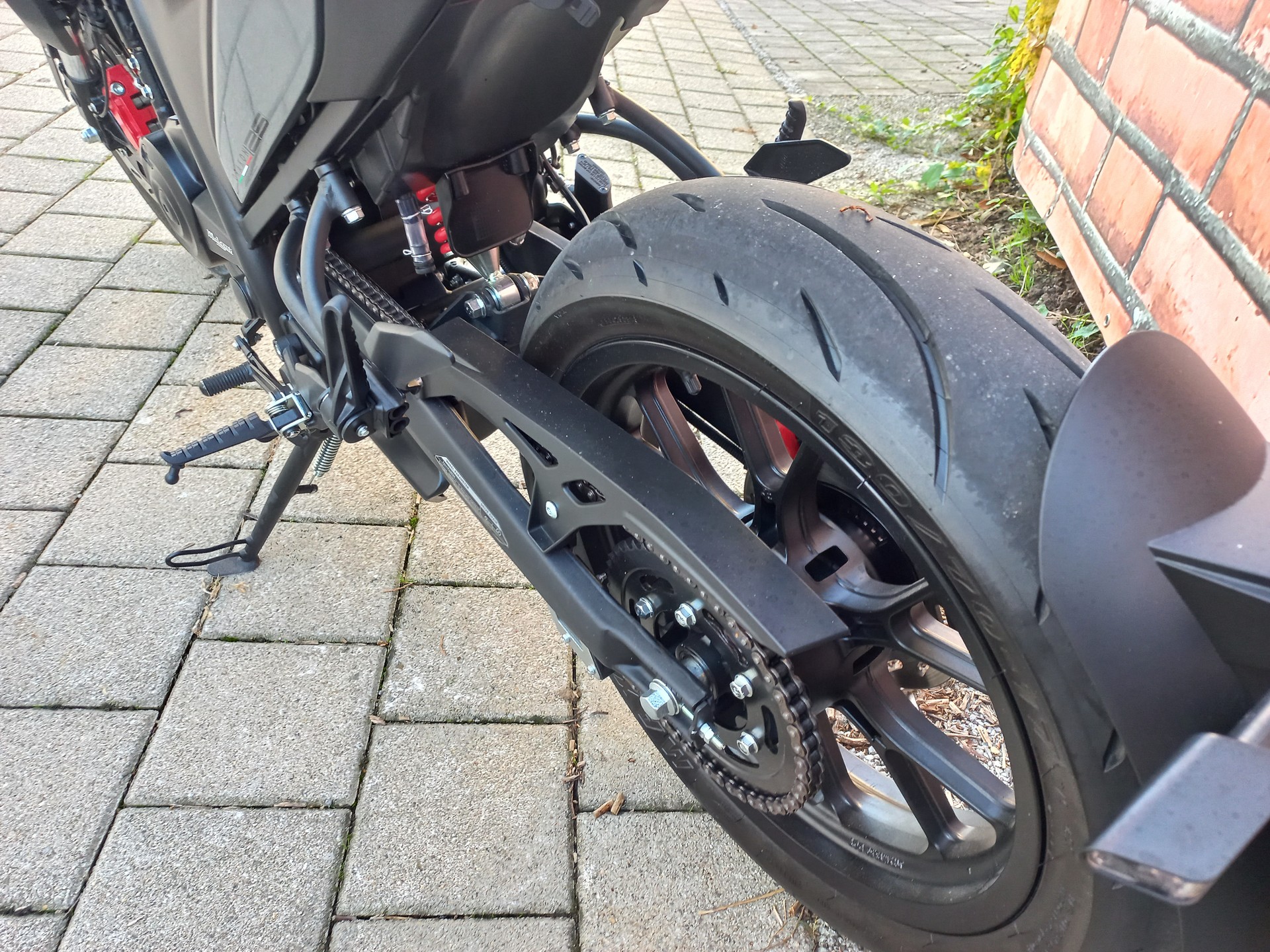 MALAGUTI Drakon 125 ABS-image-6