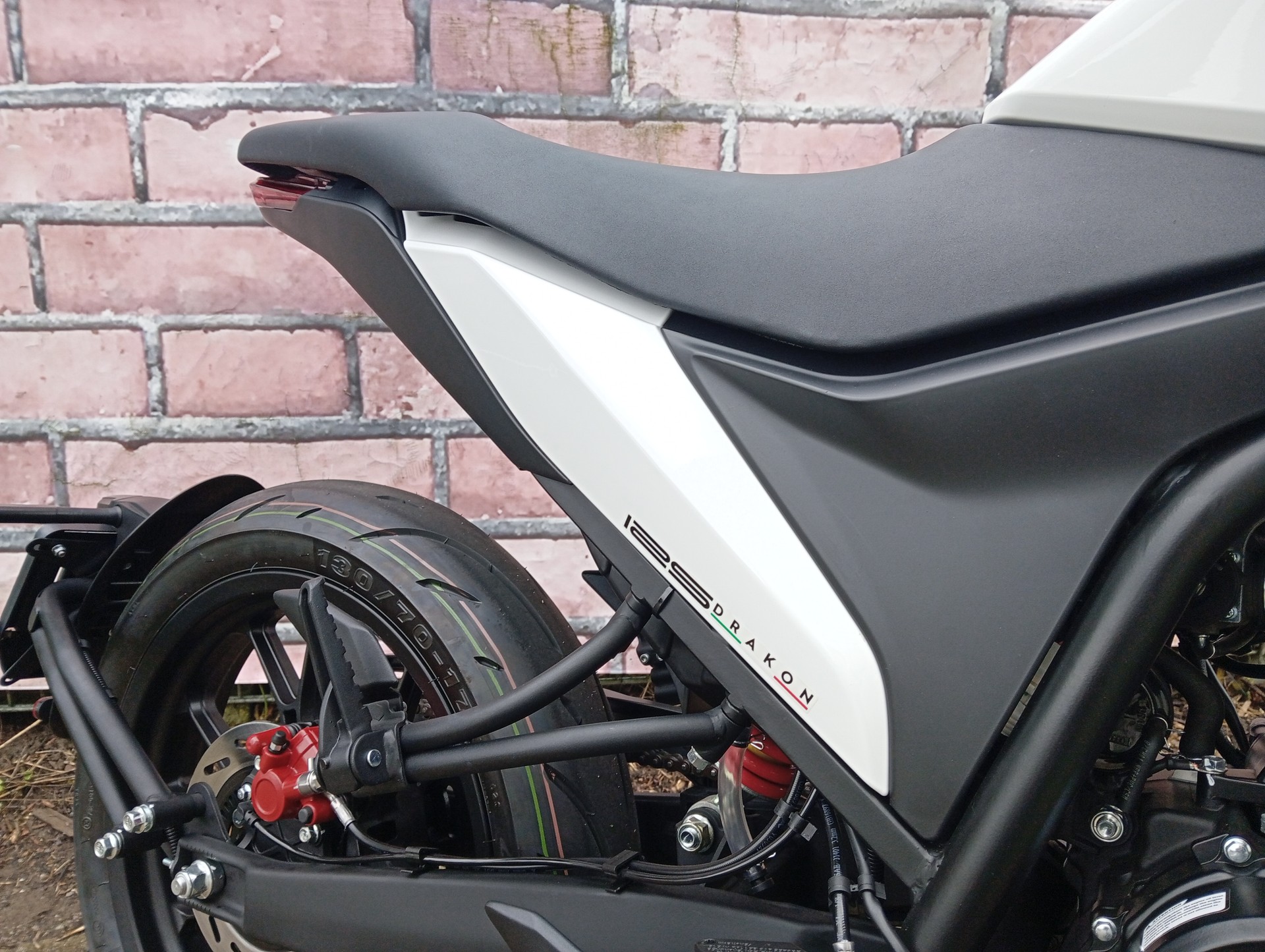 MALAGUTI Drakon 125 ABS-image-9
