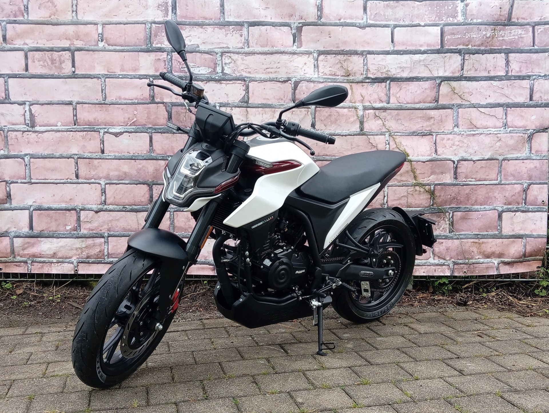 MALAGUTI Drakon 125 ABS-image-3