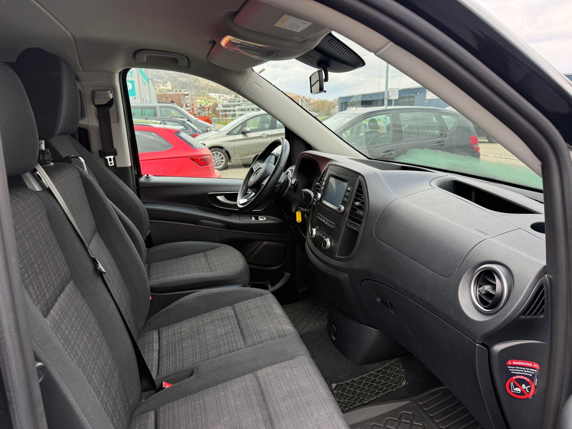 MERCEDES-BENZ Vito 116 CDI Lang Select Tourer 9 Platz 4Matic 9G-Tronic-image-19
