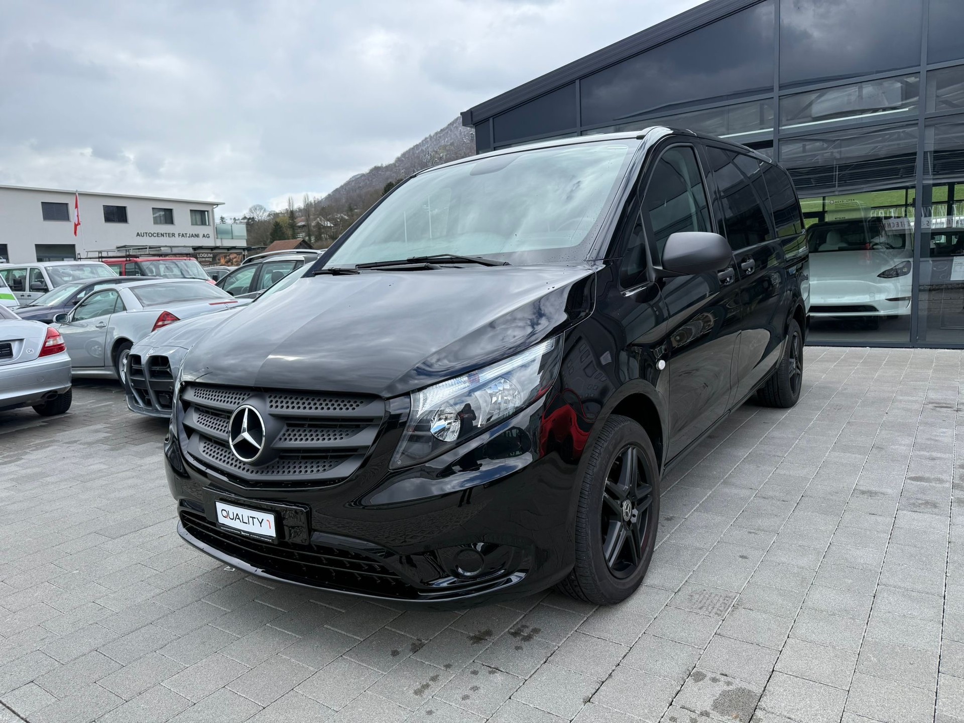 MERCEDES-BENZ Vito 116 CDI Lang Select Tourer 9 Platz 4Matic 9G-Tronic