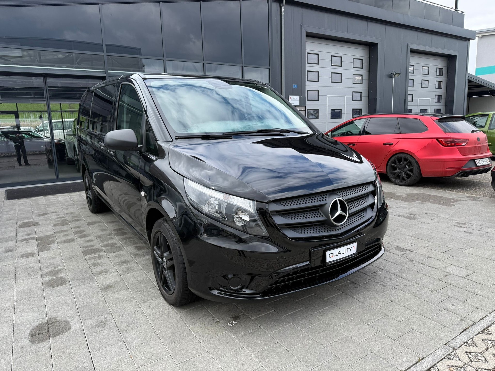 MERCEDES-BENZ Vito 116 CDI Lang Select Tourer 9 Platz 4Matic 9G-Tronic-showroom-element-3