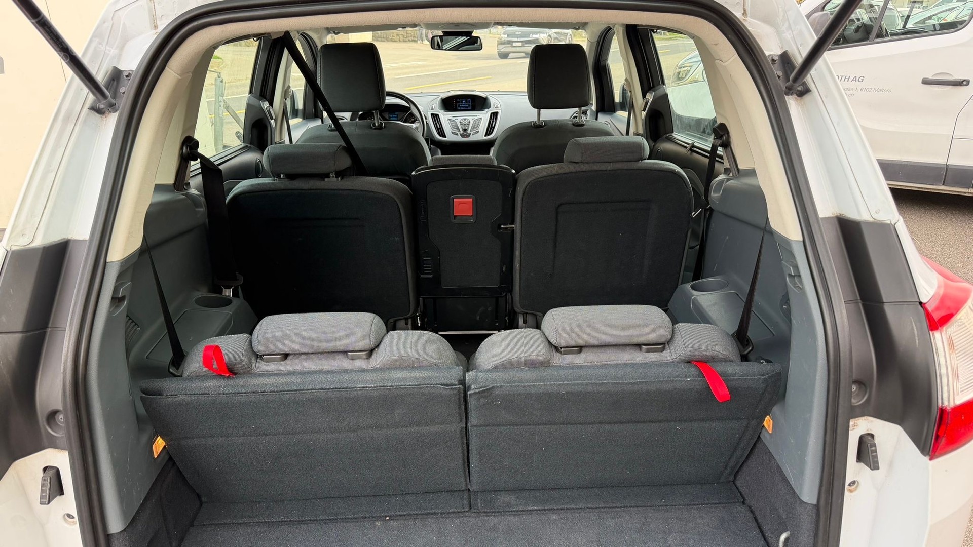 FORD Grand C-Max 1.0 SCTi Titanium-image-11