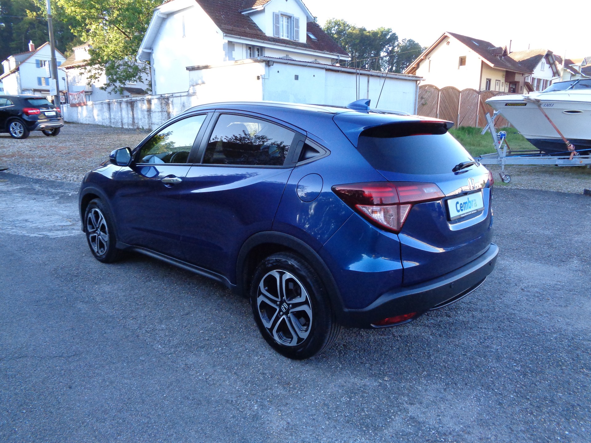 HONDA HR-V 1.6i-DTEC Executive-image-1
