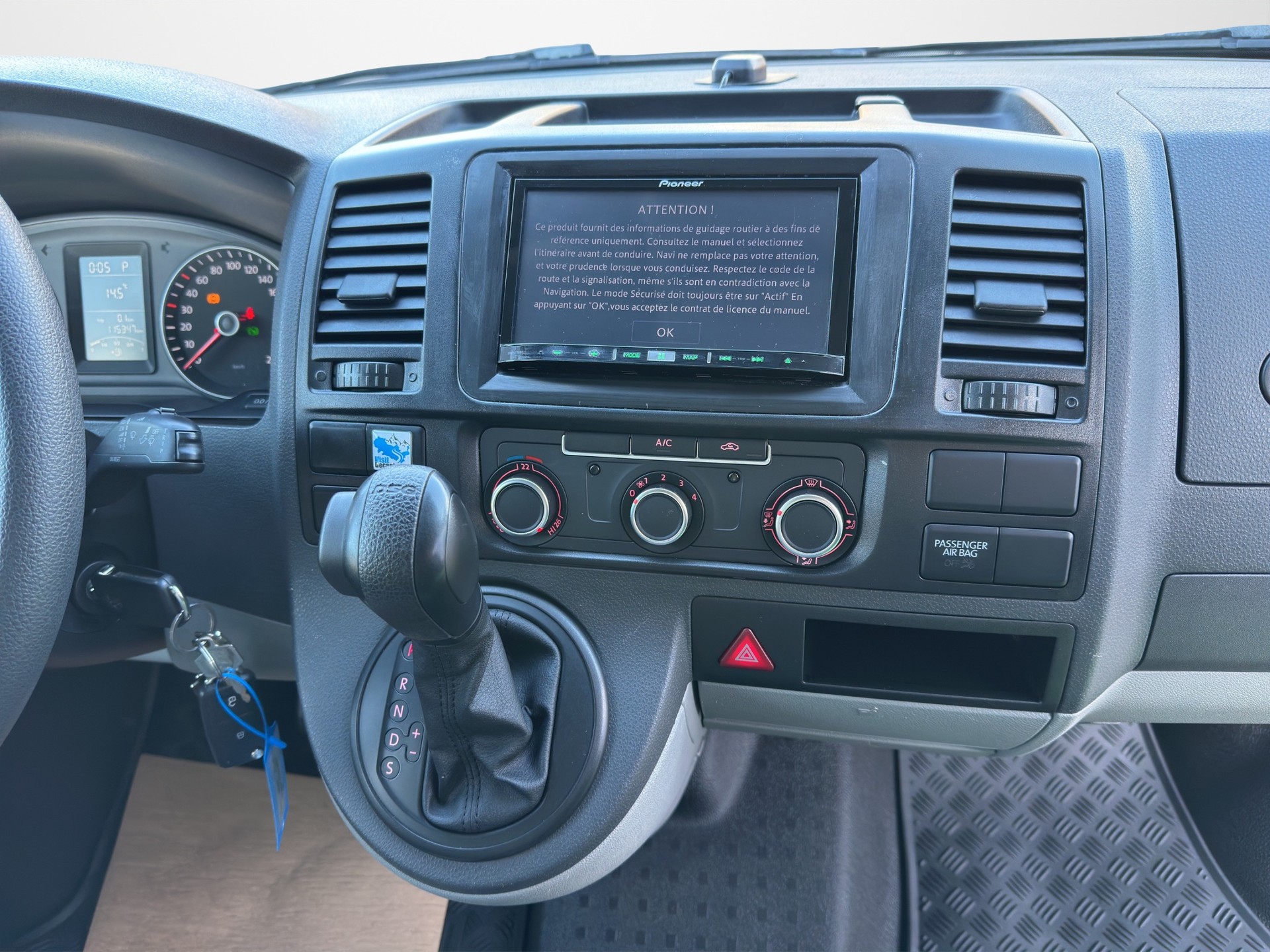 VW T5 2.0 TDI DSG-image-9