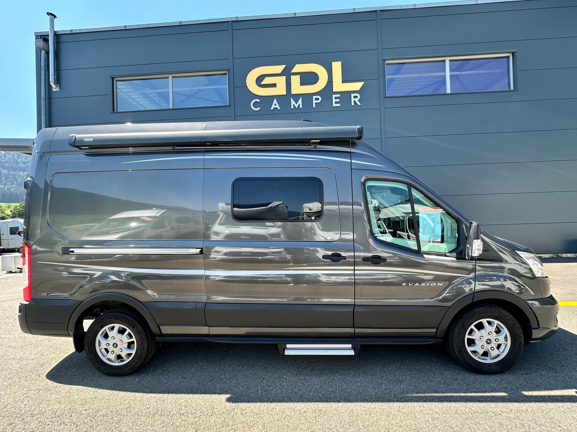 FONT VENDOME Forty Van AWD 4x4-showroom-element-2