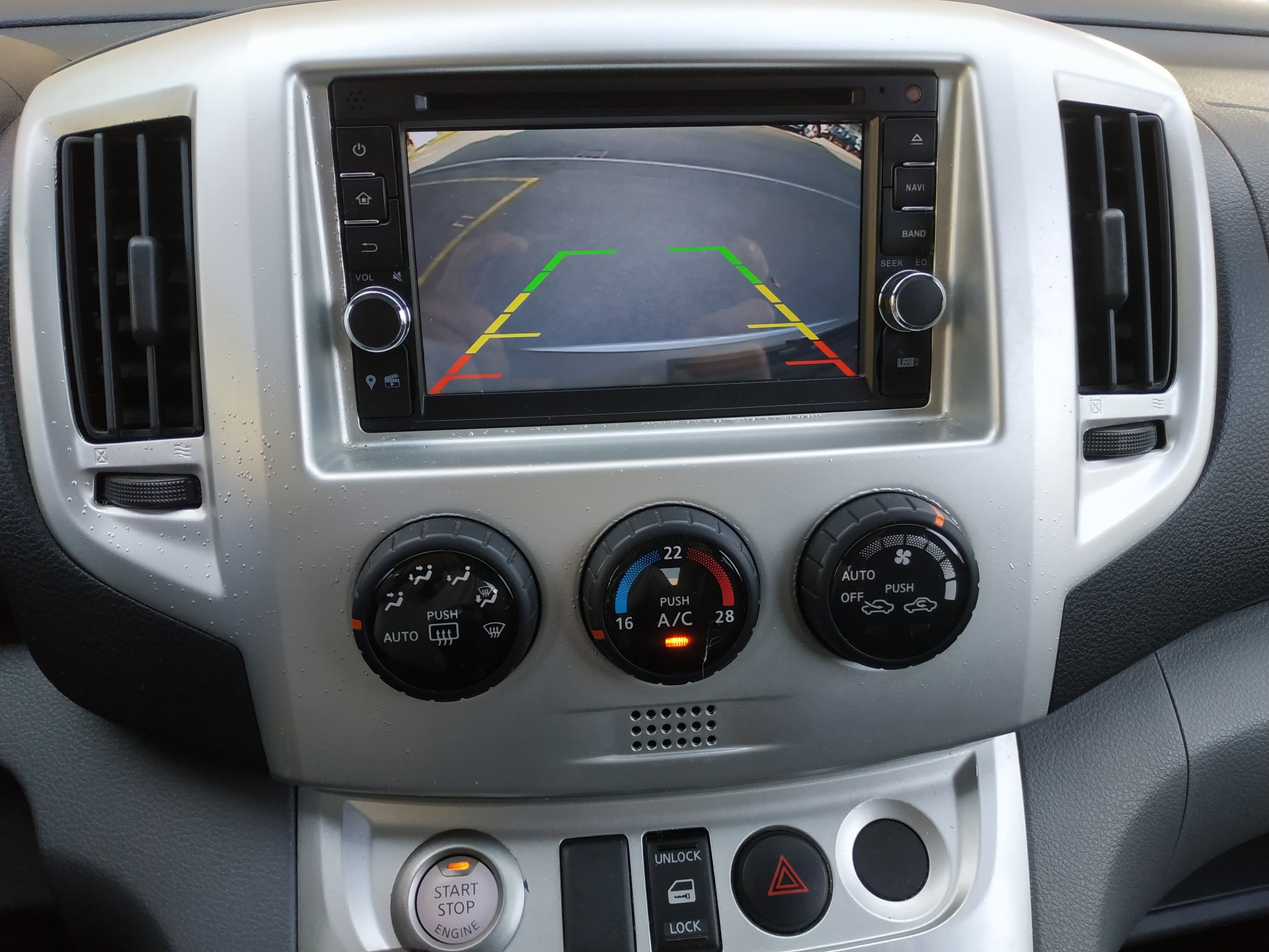NISSAN NV200 1.5 dCi 110 Premium-image-17