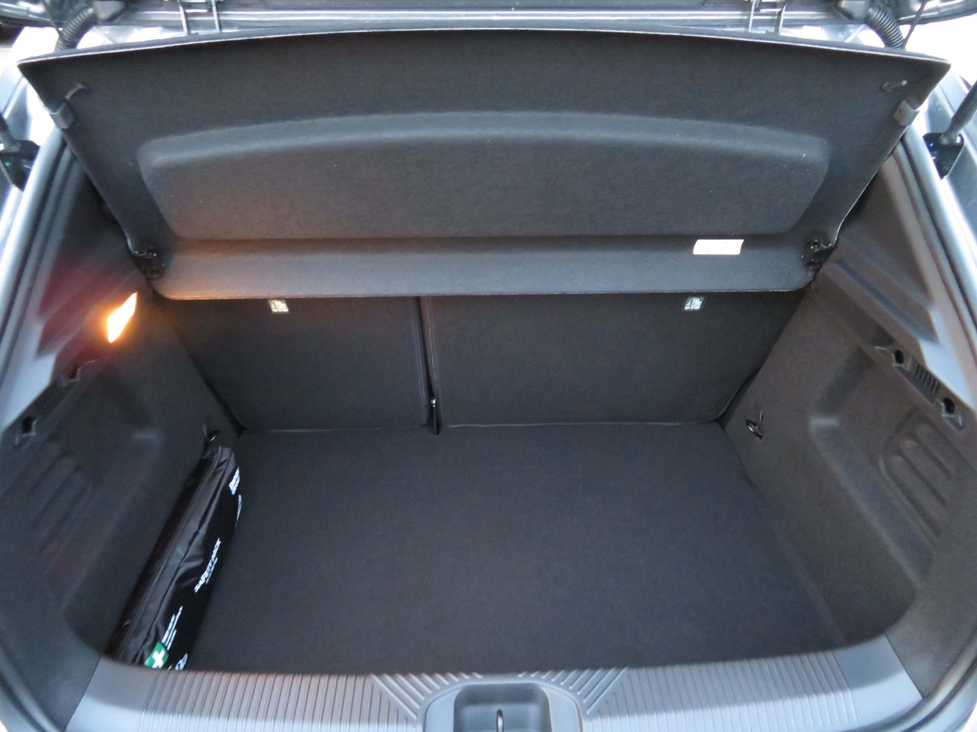 RENAULT Clio 1.8 E-Tech techno-image-10