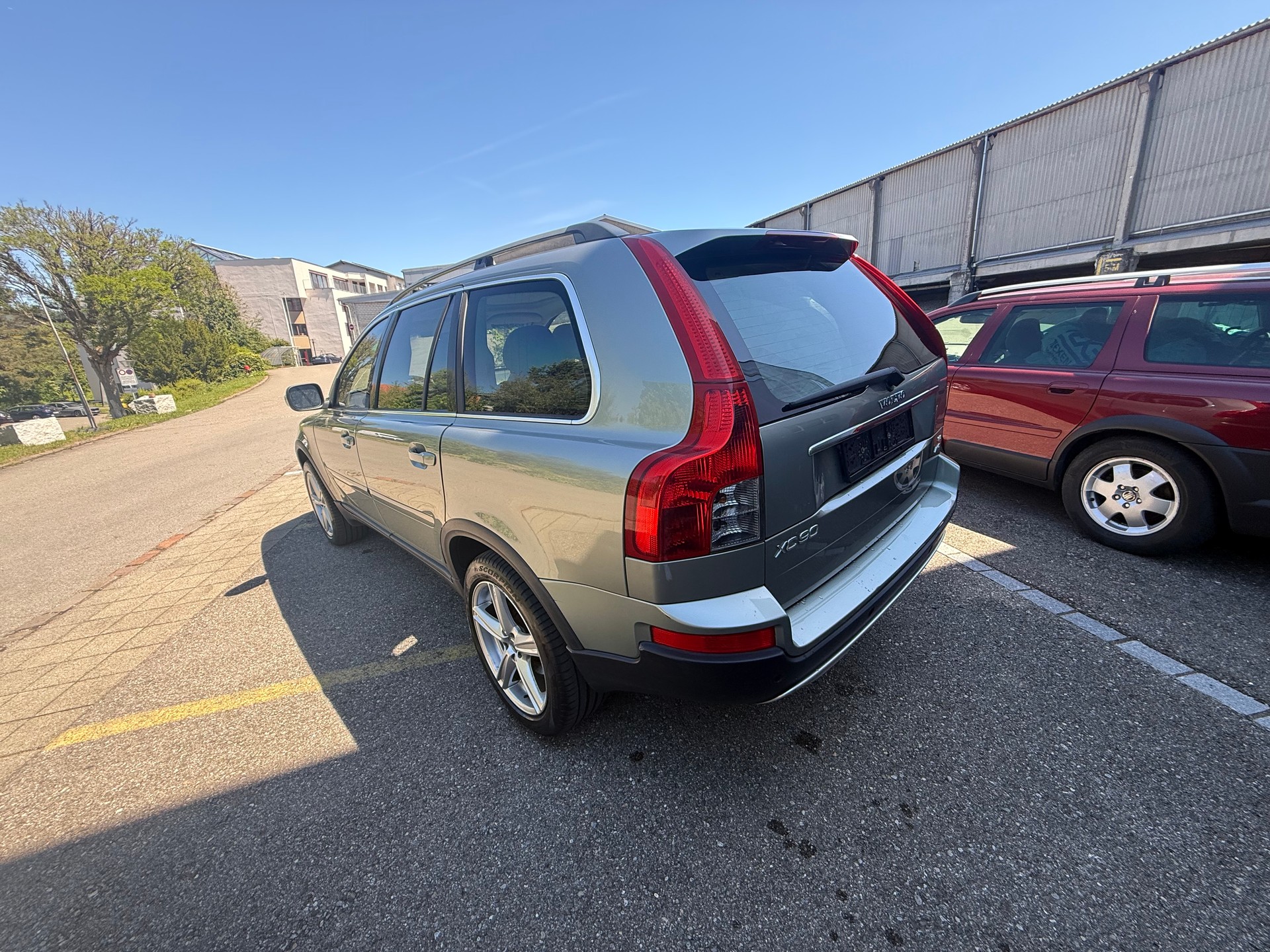 VOLVO XC90 3.2 AWD Momentum-image-5