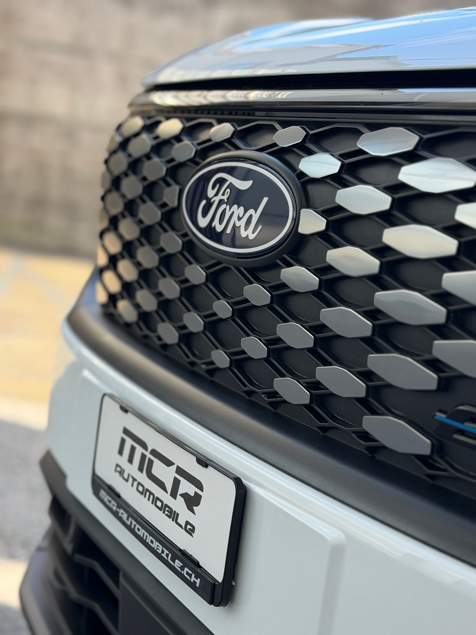 FORD E-Transit ⚡ Courier Van Trend 5 J. Garantie-image-9