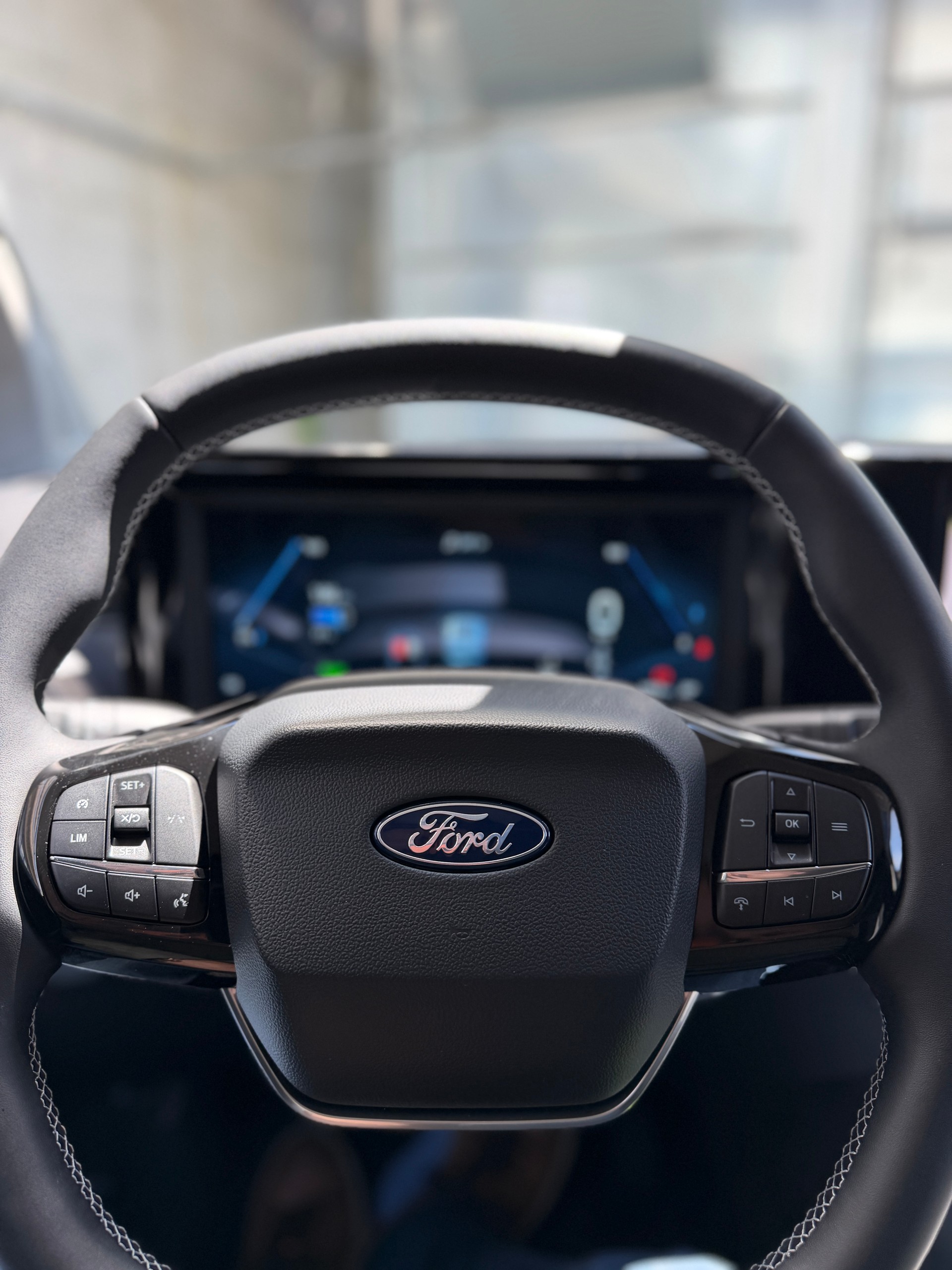 FORD E-Transit ⚡ Courier Van Trend 5 J. Garantie-image-10