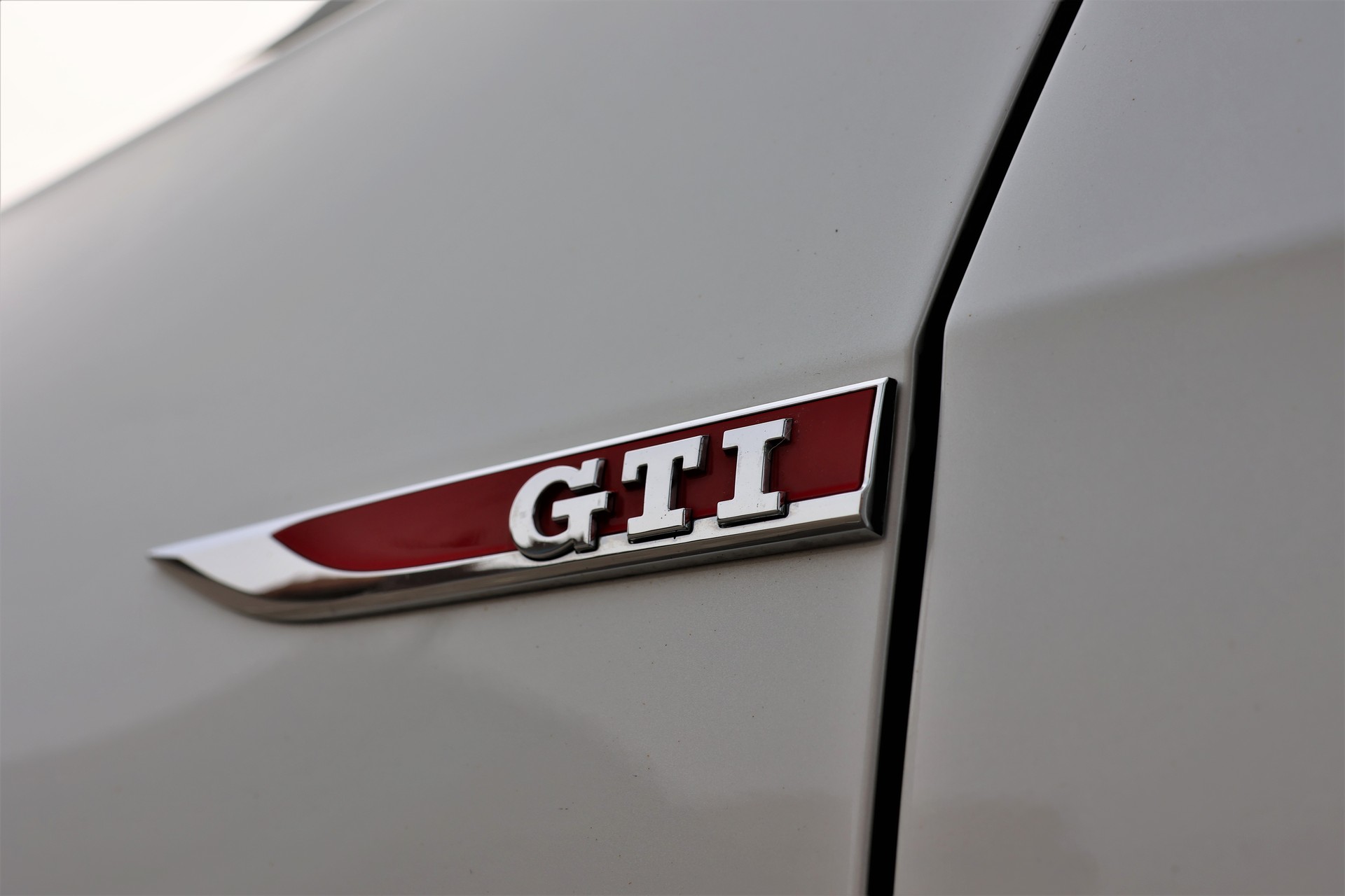 VW Golf 2.0 TSI GTI TCR DSG (CH)-image-8