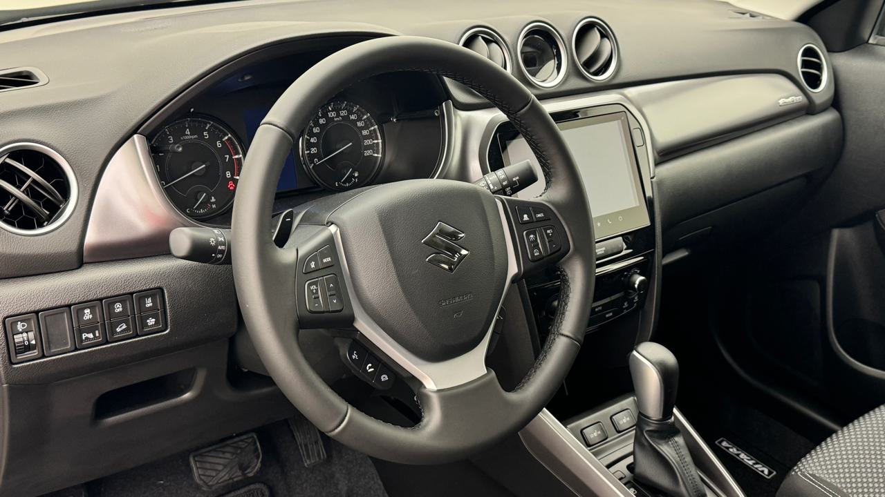 SUZUKI Vitara 1.4 Boosterjet Compact Top 4x4 Hybrid Automatic-image-6