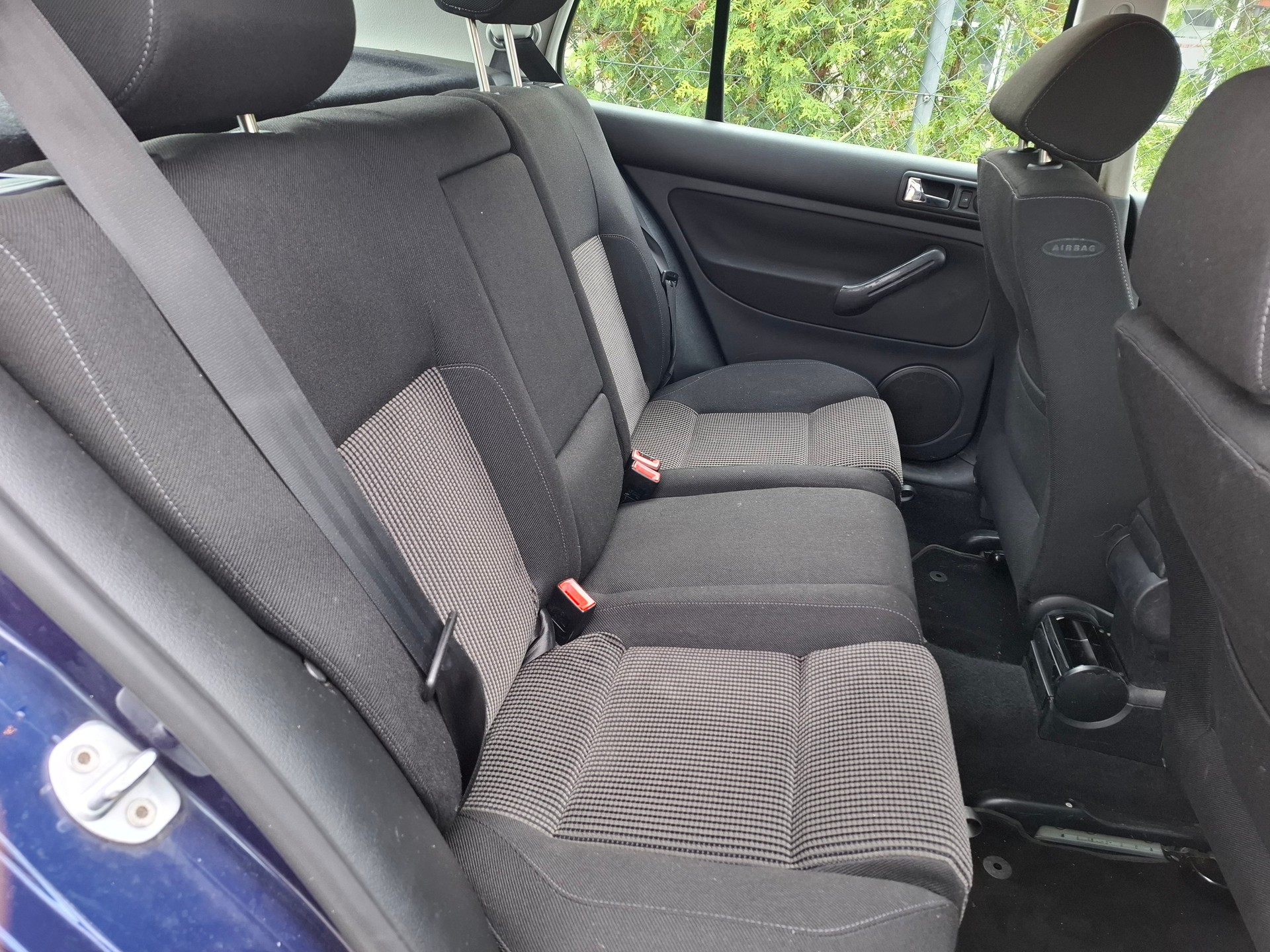VW GOLF-image-13