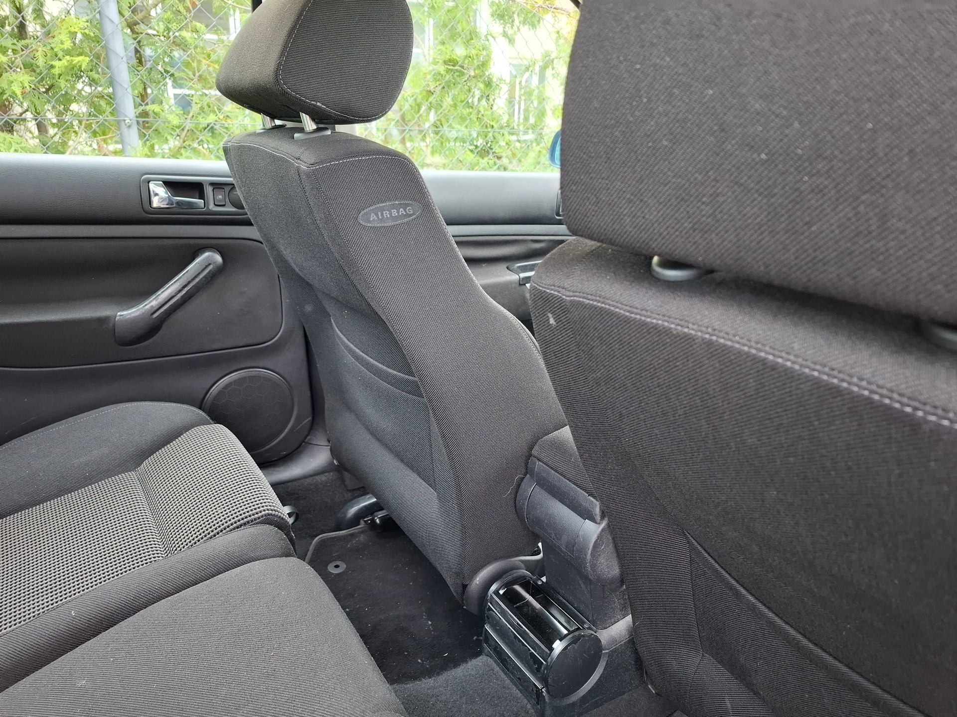 VW GOLF-image-12