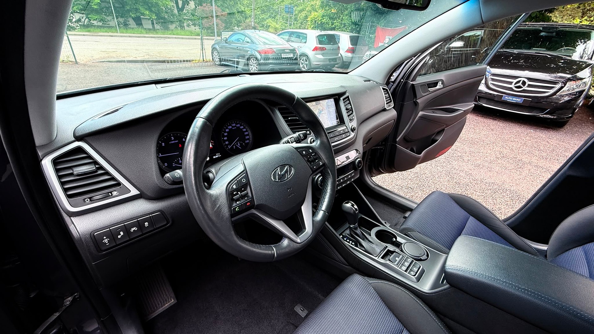 HYUNDAI Tucson 1.7 CRDI Vertex 2WD DTC 7-image-11