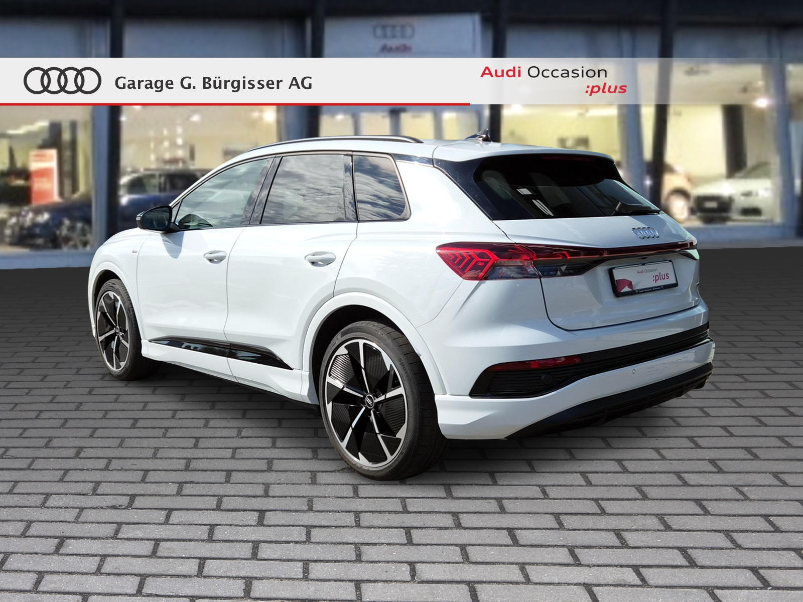 AUDI Q4 e-tron 45 quattro Gletscherweiss Metallic-showroom-element-3
