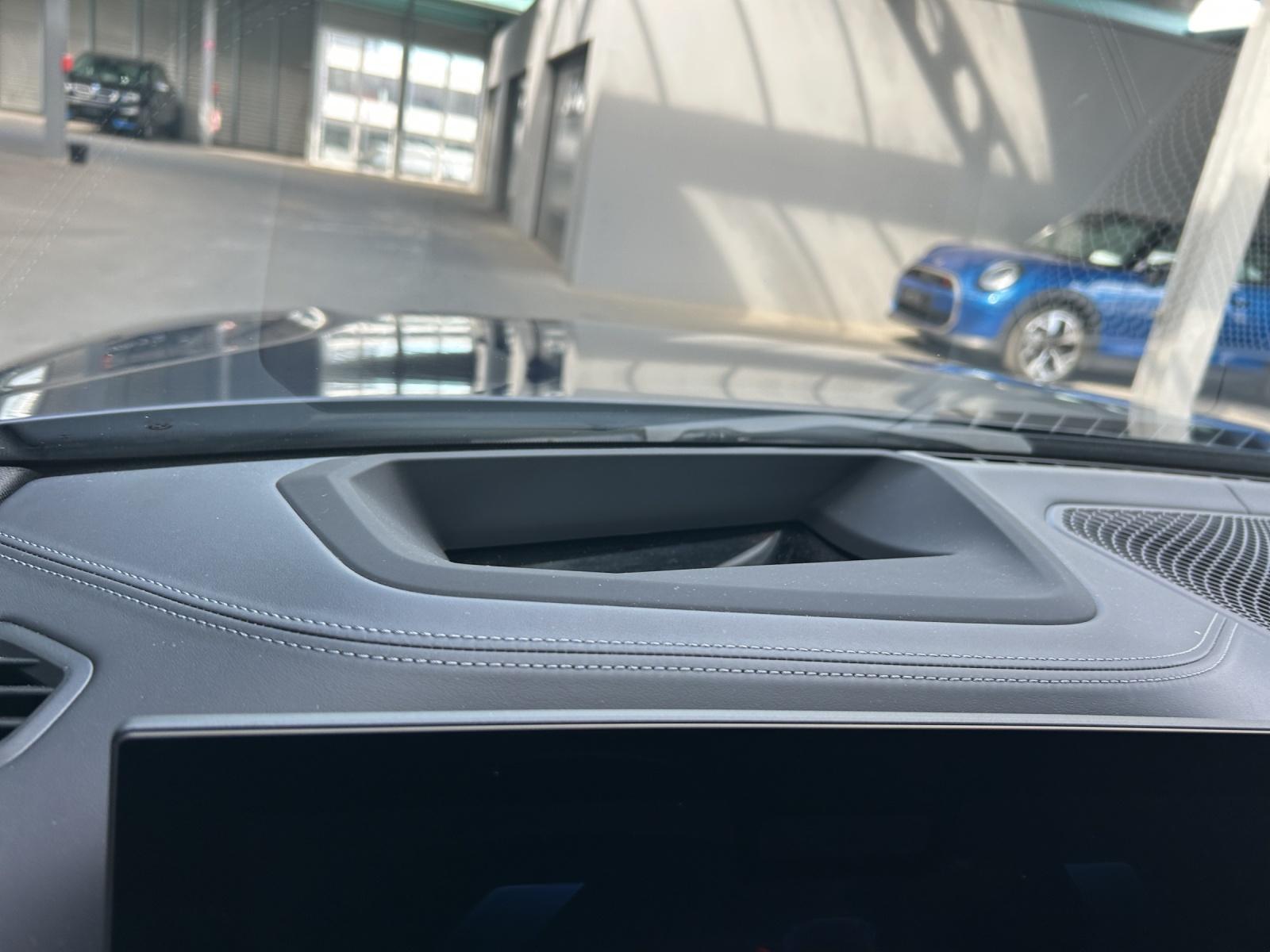 BMW i4 M50-image-14